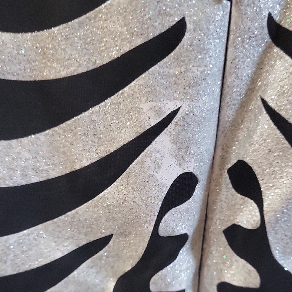 Spirit Skeleton Romper Costume - Black and White - Picture 4 of 9